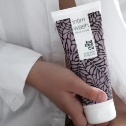 Australian Bodycare Intim Wash 200 Ml - Intieme Zeep Voor De Dagelijkse Wasbeurt Met Tea Tree Olie - Helpt Bij Jeuk, Onaangename Geurtjes En Ander Intiem Ongemak - Effectief Tegen Rode Bultjes, Scheerbrand En Ingegroeide Haartjes Na Intiem Scheren 12 Australian Bodycare Intim Wash 200 Ml - Intieme Zeep Voor De Dagelijkse Wasbeurt Met Tea Tree Olie - Helpt Bij Jeuk, Onaangename Geurtjes En Ander Intiem Ongemak - Effectief Tegen Rode Bultjes, Scheerbrand En Ingegroeide Haartjes Na Intiem Scheren -Lichaamsverzorging 1200x1200 969