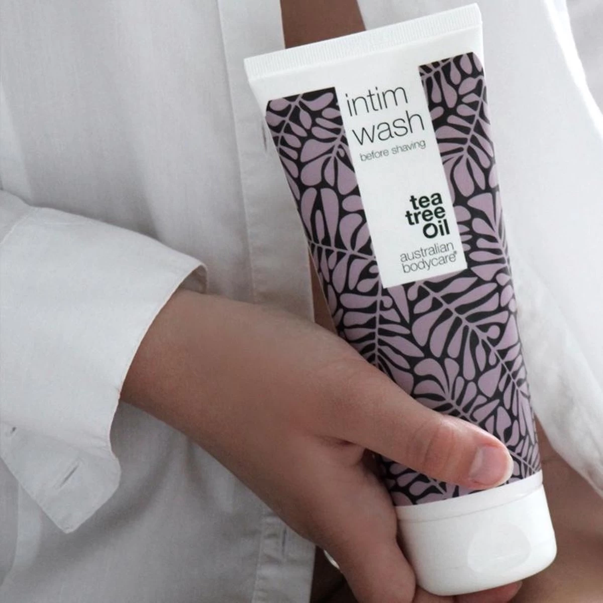 Australian Bodycare Intim Wash 200 Ml - Intieme Zeep Voor De Dagelijkse Wasbeurt Met Tea Tree Olie - Helpt Bij Jeuk, Onaangename Geurtjes En Ander Intiem Ongemak - Effectief Tegen Rode Bultjes, Scheerbrand En Ingegroeide Haartjes Na Intiem Scheren 6 Australian Bodycare Intim Wash 200 Ml - Intieme Zeep Voor De Dagelijkse Wasbeurt Met Tea Tree Olie - Helpt Bij Jeuk, Onaangename Geurtjes En Ander Intiem Ongemak - Effectief Tegen Rode Bultjes, Scheerbrand En Ingegroeide Haartjes Na Intiem Scheren - Afbeelding 6