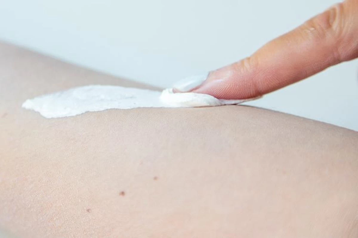 Drs Leenarts Beschermende Barrière Crème - Huidverzorging - Zalf - Rode Huid - Parfumvrij - 50ml 2 Drs Leenarts Beschermende Barrière Crème - Huidverzorging - Zalf - Rode Huid - Parfumvrij - 50ml - Afbeelding 2