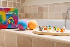 De Kunst Van Zeep - 4 Bruisballen Met Speelgoed In De Bruisbal - Vegan & Biologisch 9 De Kunst Van Zeep - 4 Bruisballen Met Speelgoed In De Bruisbal - Vegan & Biologisch -Lichaamsverzorging 1200x800 37