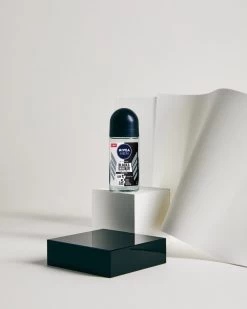 NIVEA MEN Black & White Invisible Original - 6 X 50 Ml - Voordeelverpakking - Deodorant Roller 6 NIVEA MEN Black & White Invisible Original - 6 X 50 Ml - Voordeelverpakking - Deodorant Roller -Lichaamsverzorging 960x1200 46