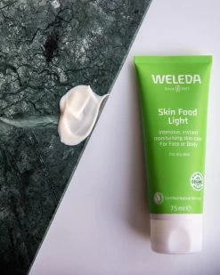 Weleda Skin Food Light 30ml 7 Weleda Skin Food Light 30ml -Lichaamsverzorging 960x1200 6